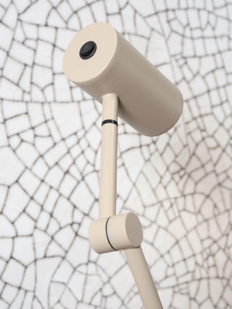 grijze-vloerlamp-retro-metaal-its-about-romi-montreux-variant-image3