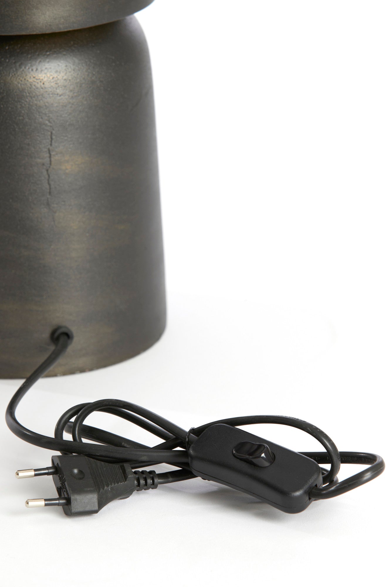 donkere-tafellampvoet-geometrisch-light-living-labis-variant-image6