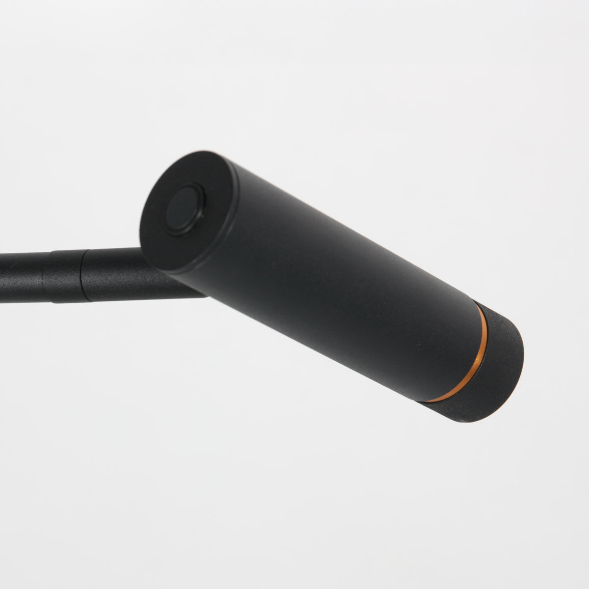 minimalistische-zwarte-vloerlamp-met-dimfunctie-mexlite-lumo-variant-image11