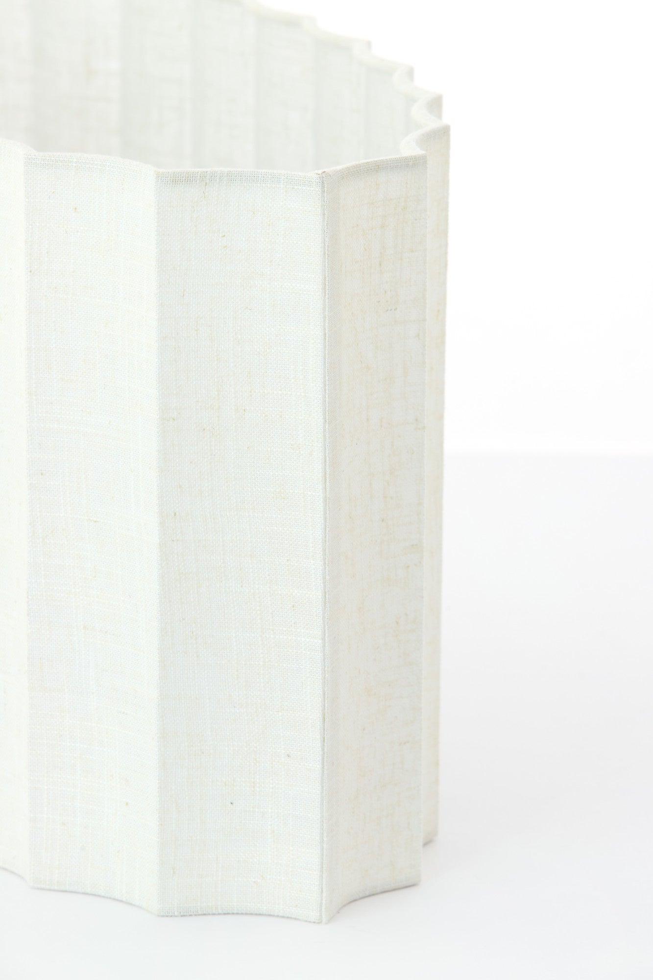 ovale-witte-geplooide-lampenkap-light-living-disli-variant-image8