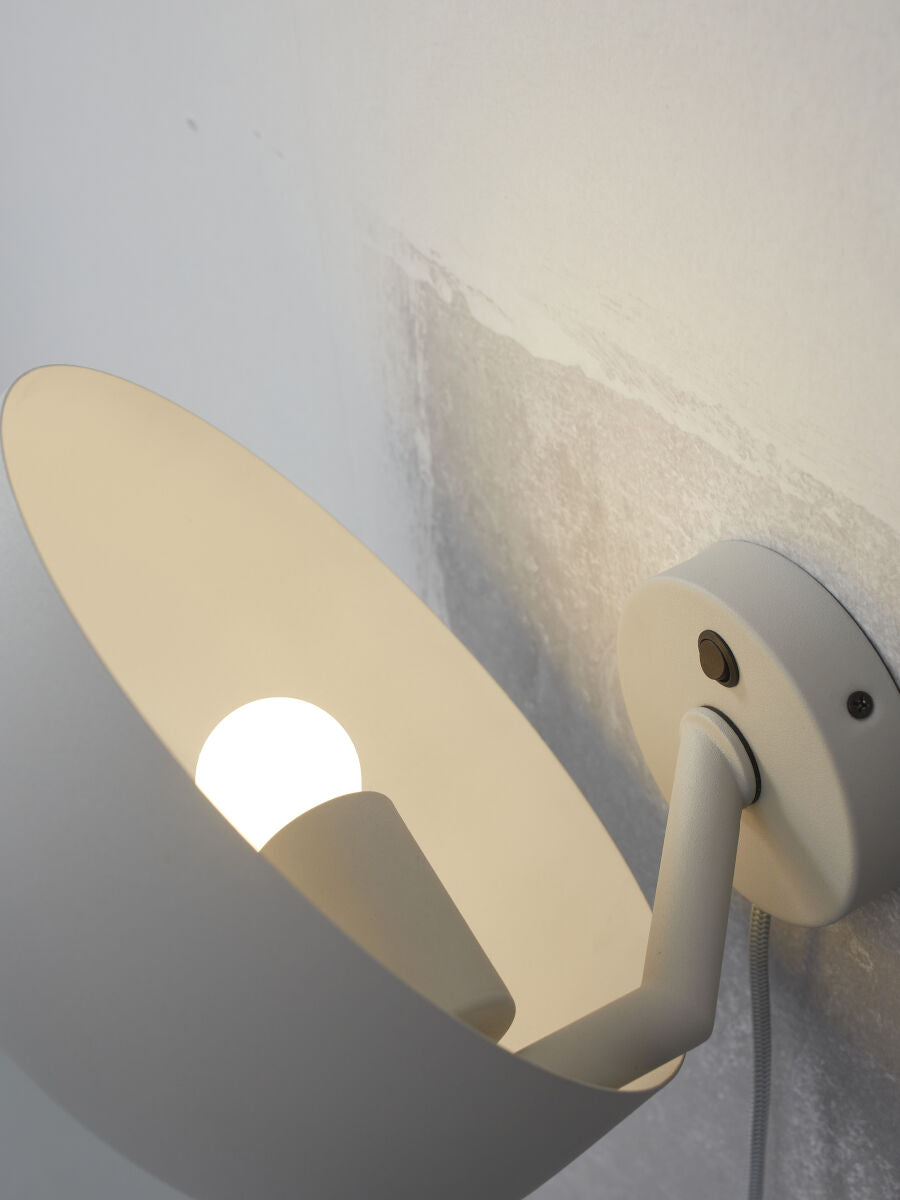 grijze-ronde-retro-wandlamp-its-about-romi-porto-variant-image7