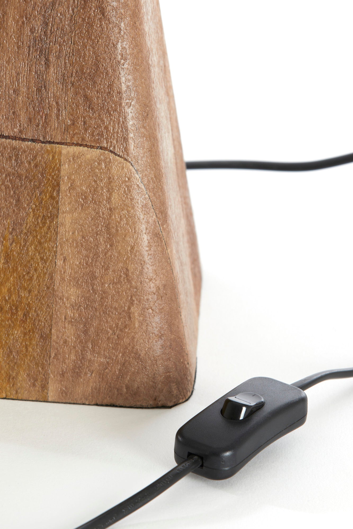 houten-lampvoet-met-stevige-fitting-light-living-kardan-variant-image8