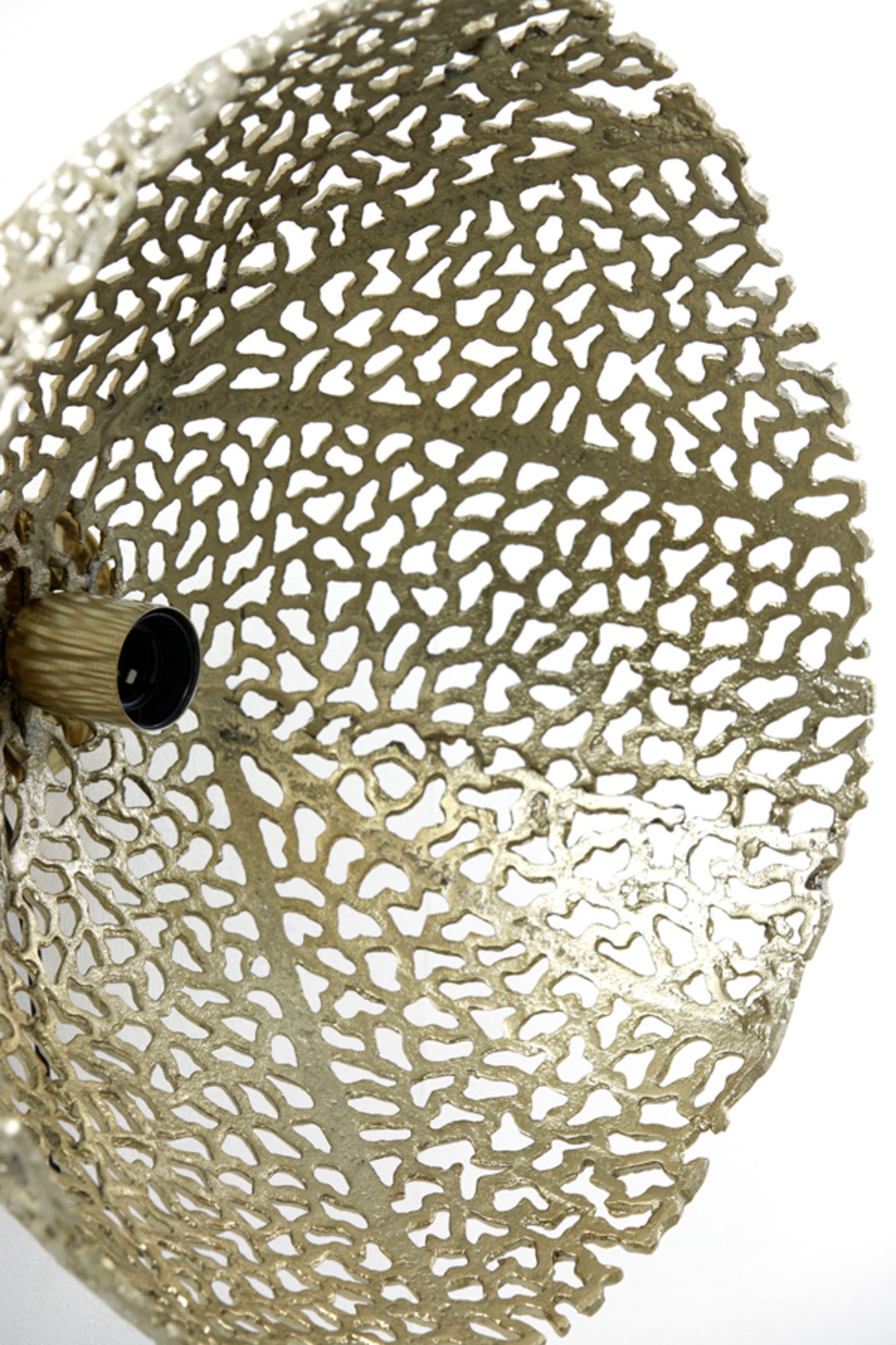 geperforeerde-gouden-lampenkap-light-living-sinula-variant-image2