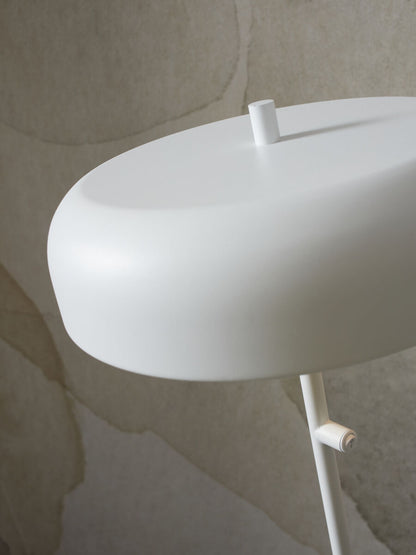 wit-metalen-ronde-retro-vloerlamp-its-about-romi-porto-variant-image3