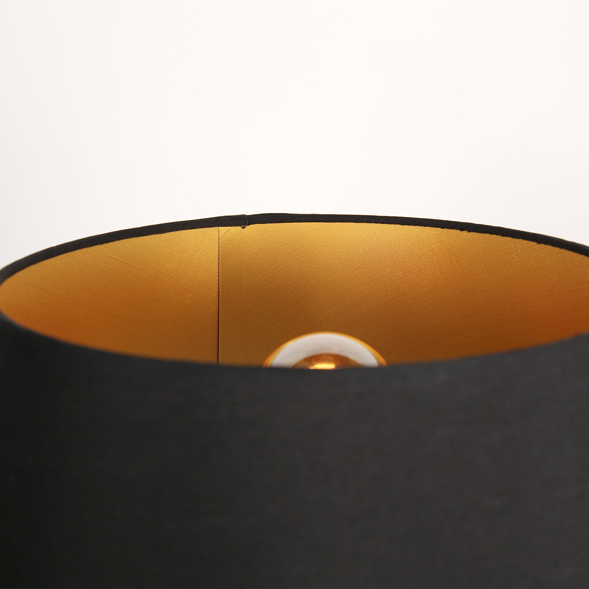 trendy-zwarte-vloerlamp-linnen-kap-mexlite-bella-variant-image11