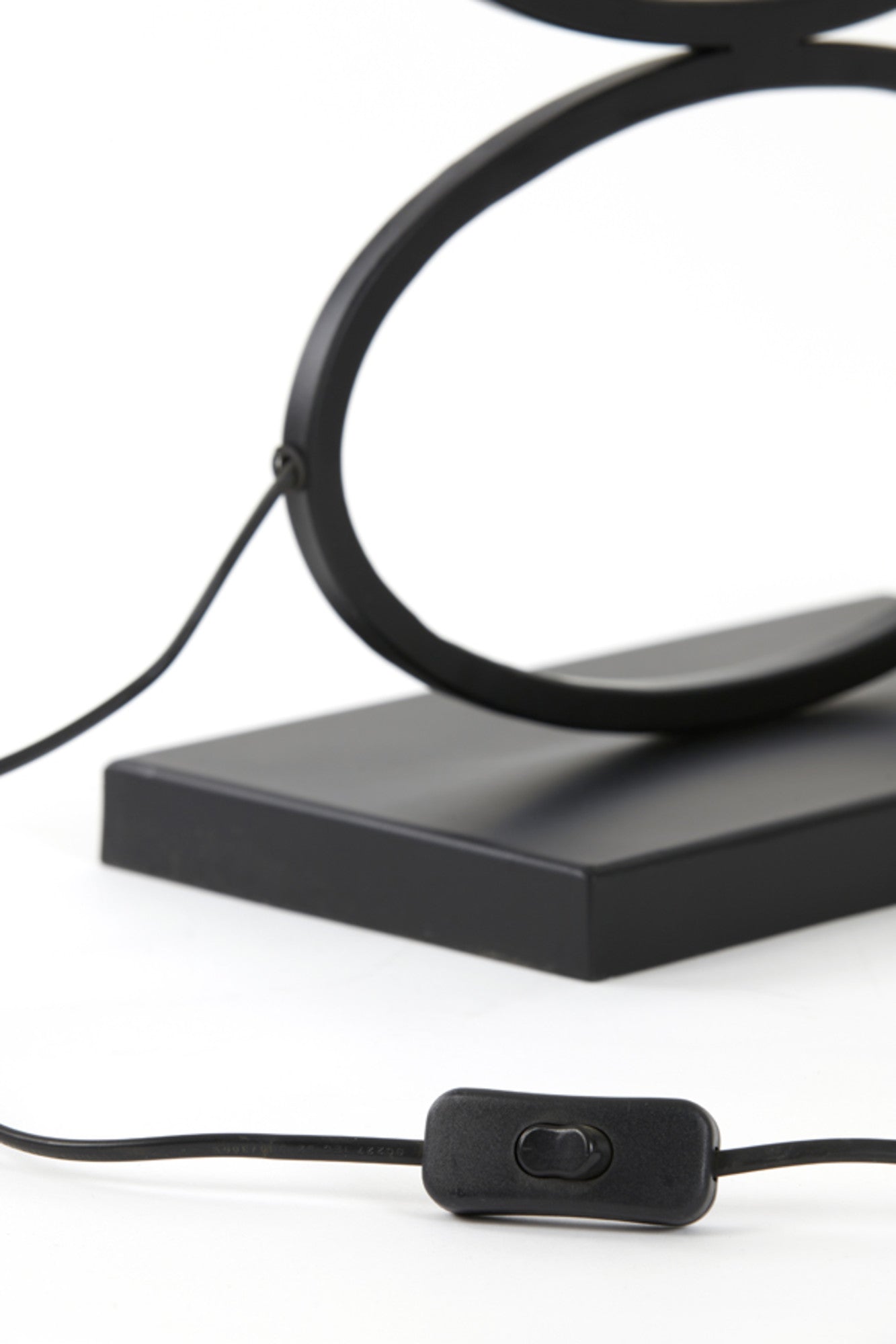 ovale-lampenvoet-light-living-stelius-variant-image8