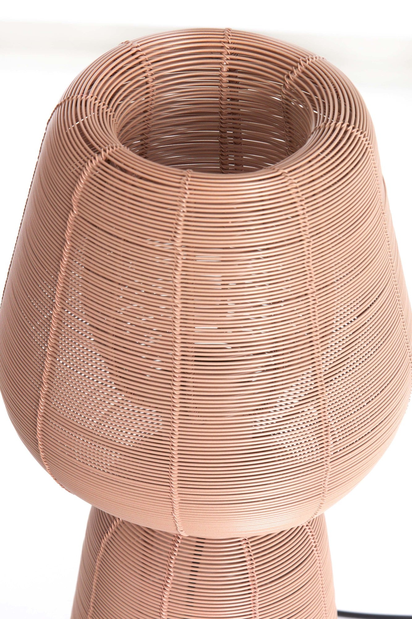 retro-roze-metalen-tafellamp-light-living-aboso-variant-image6