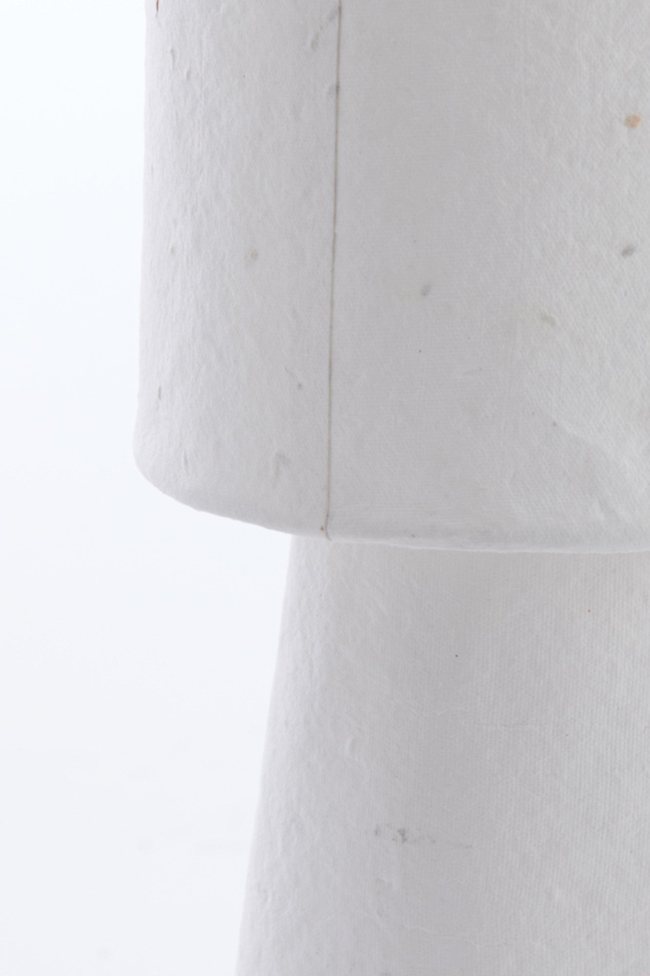 moderne-witte-tafellamp-ronde-lampenkap-light-living-raeni-variant-image8