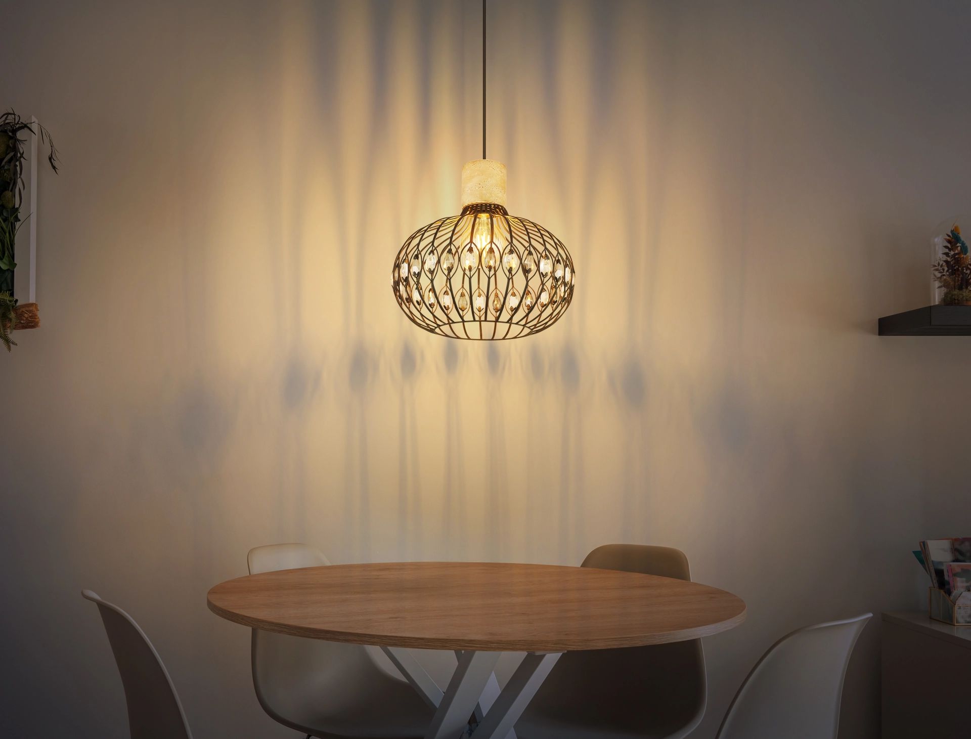 stijlvolle-hanglamp-met-vintage-design-en-kristallen-dorthy-variant-image4