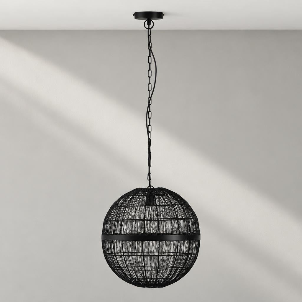 Globo Hermi II Black Spherical Pendant Light – studio image