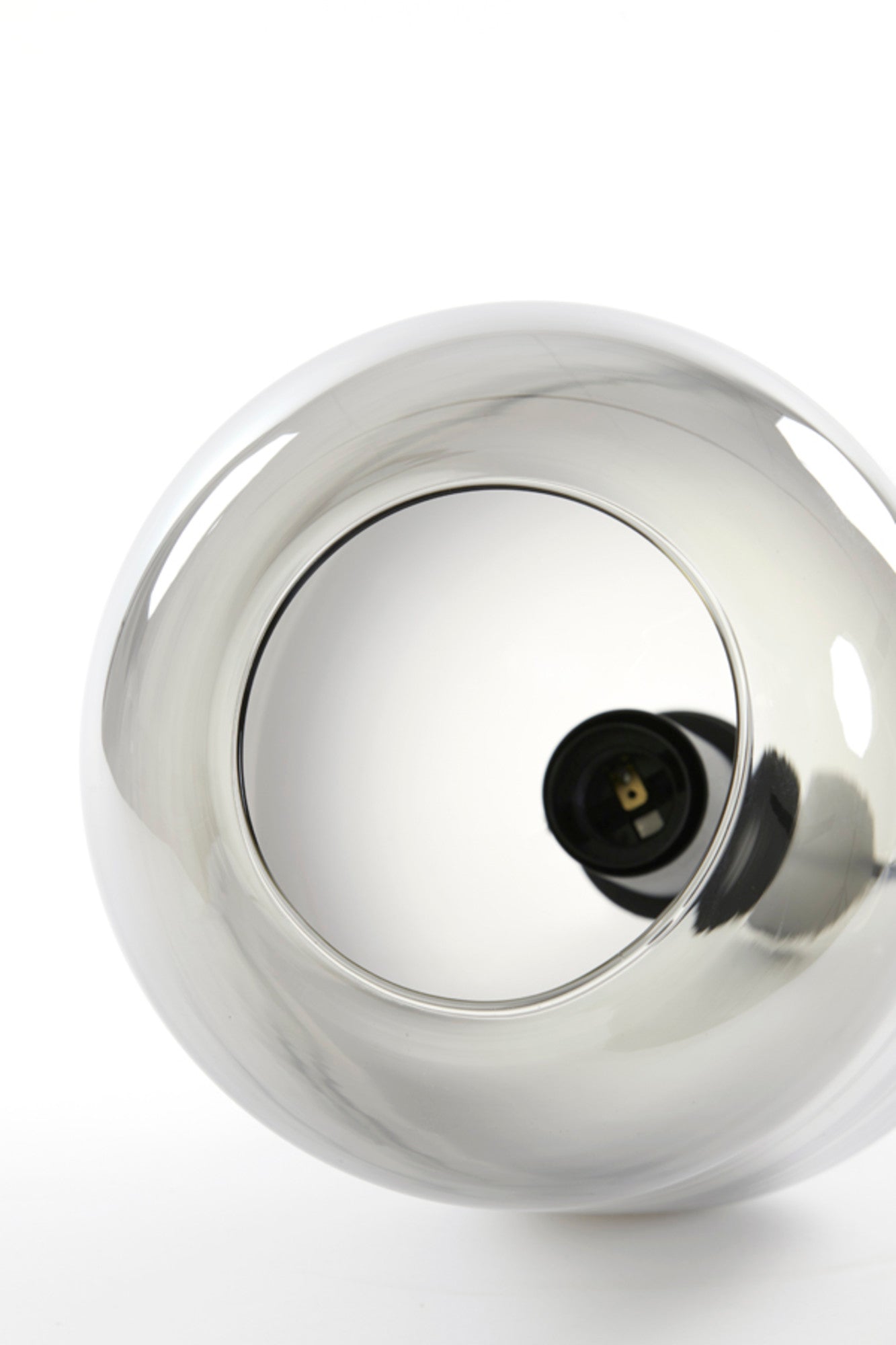 grijze-glazen-hanglamp-met-elegante-uitstraling-light-living-lekar-variant-image7