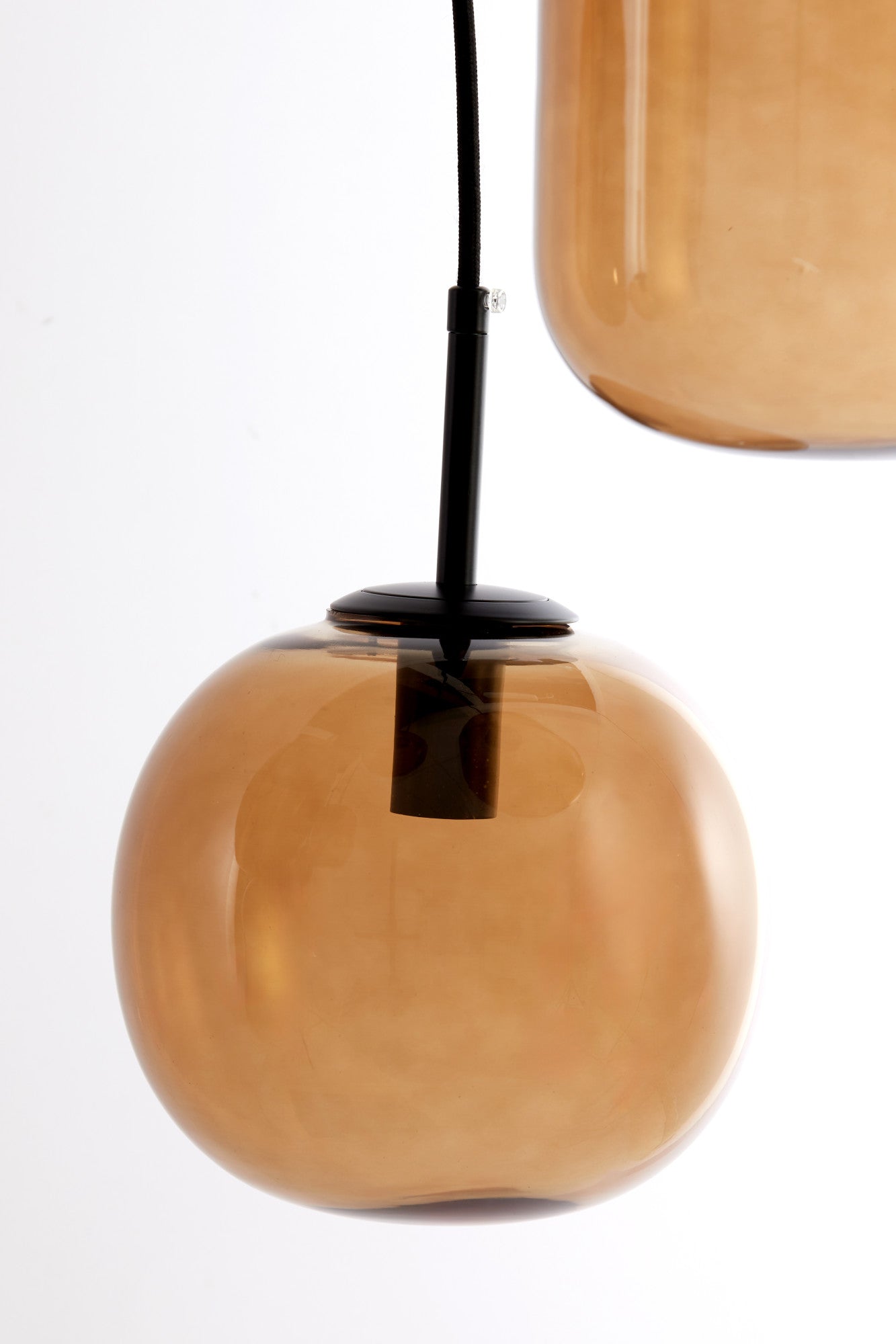 amberkleurige-glazen-hanglamp-light-living-mezza-variant-image5