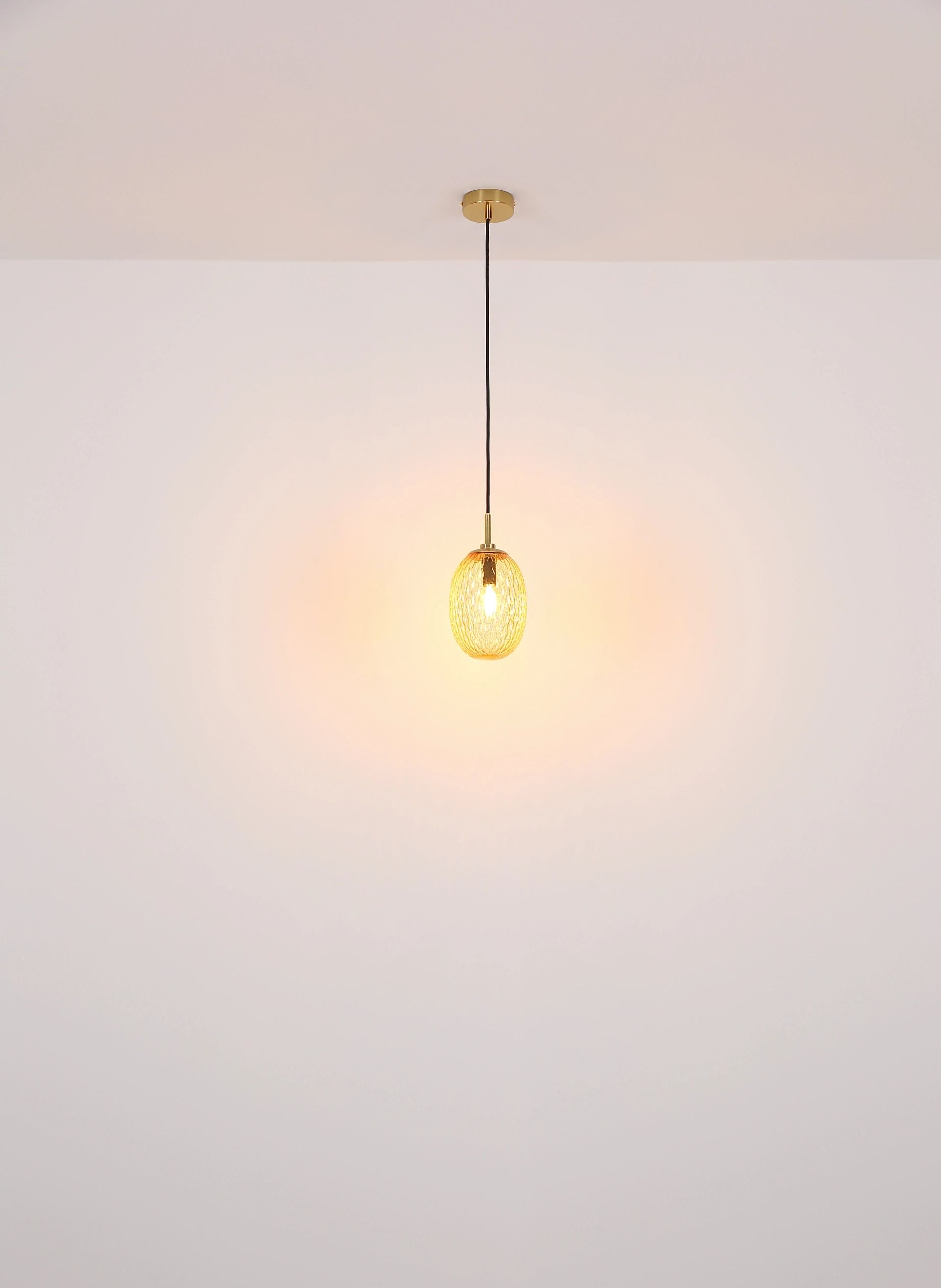 moderne-ronde-hanglamp-met-glazen-kap-devin-variant-image4