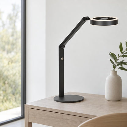metalen-zwarte-tafellamp-modern-steinhauer-ringlux-ai-sfeer_image