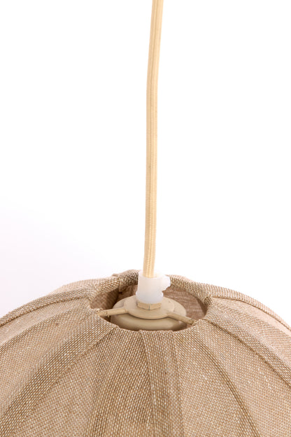 zandkleurige-stoffen-hanglamp-met-rustige-uitstraling-light-living-sukau-variant-image6