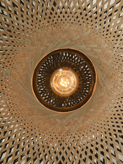 vloerlamp-naturel-zwart-bohemien-bamboe-good-mojo-kalimantan-variant-image3
