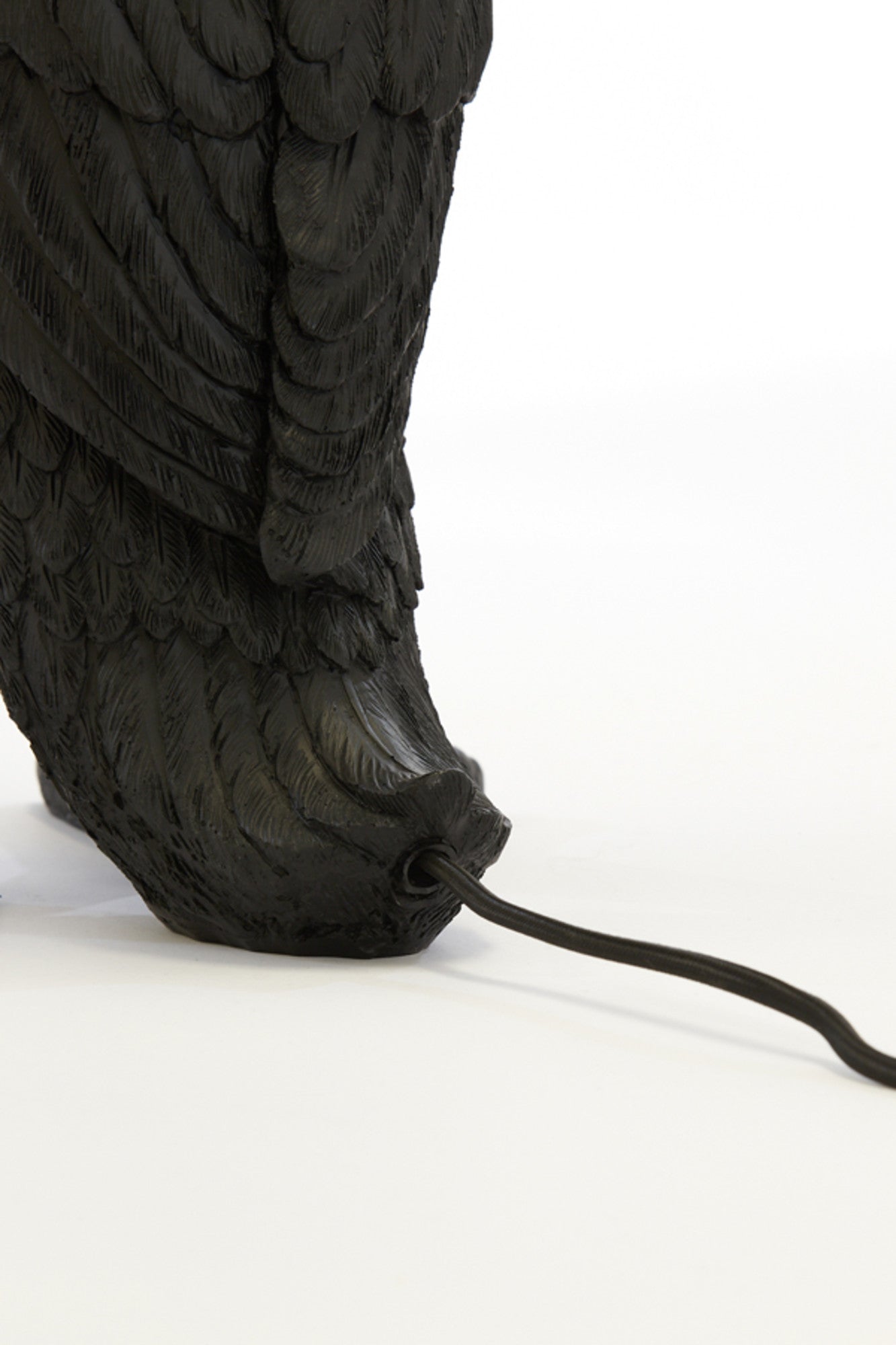 moderne-tafellamp-zwarte-eend-light-living-duck-variant-image8