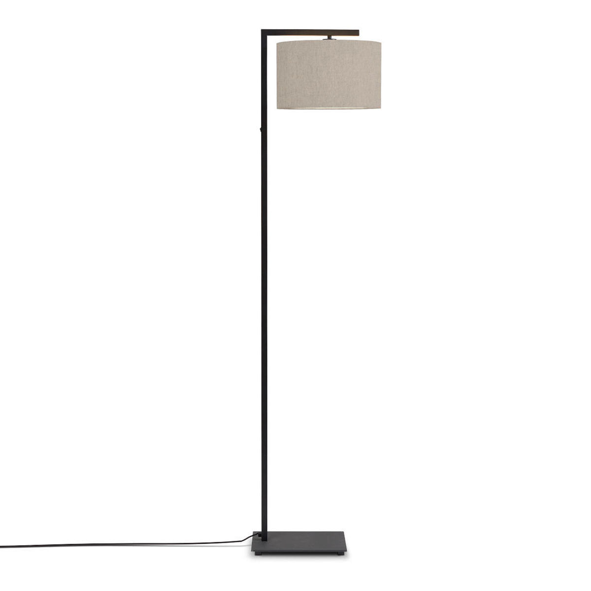 lichtgrijze-cirkelkap-vloerlamp-metaal-linnen-its-about-romi-boston-main-image