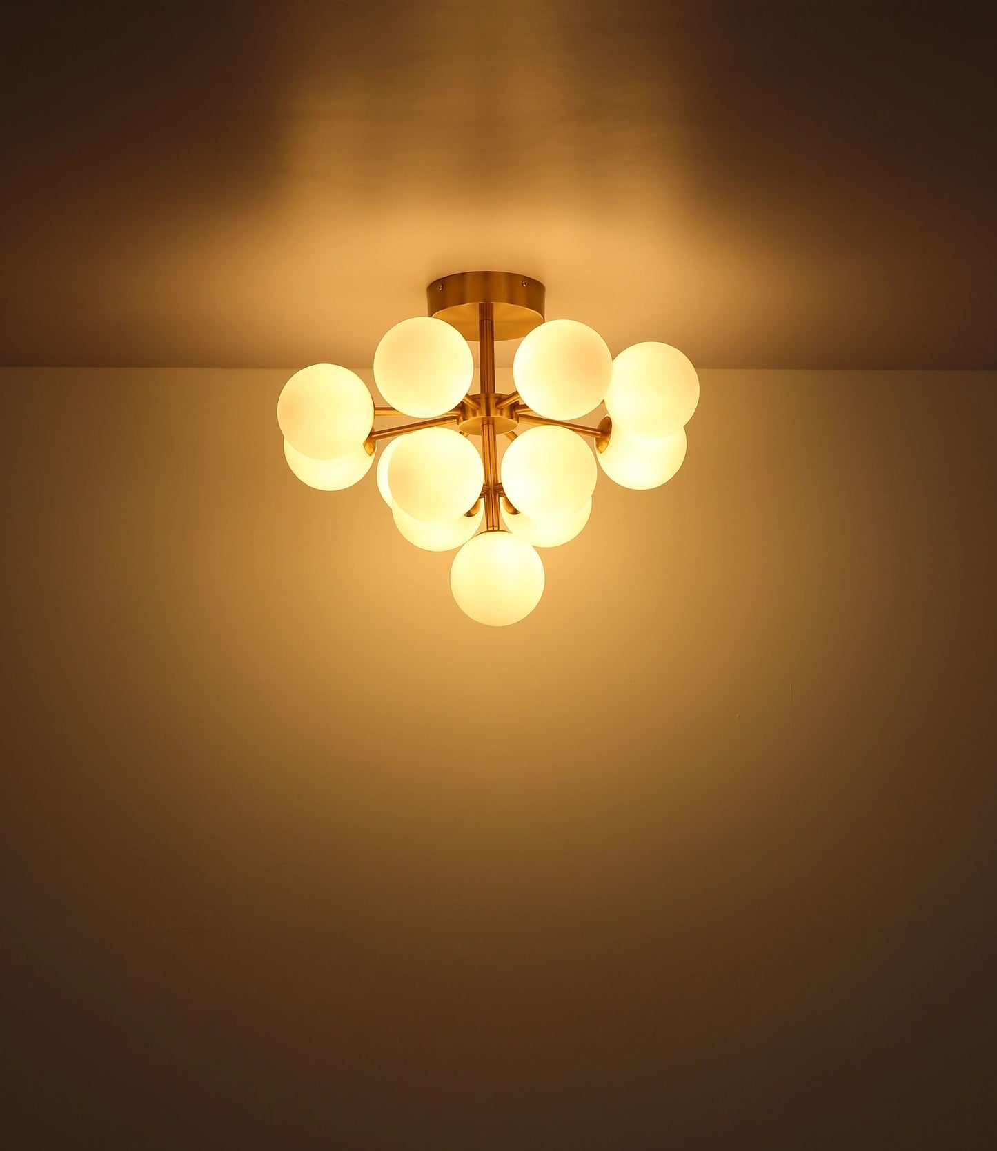 elegante-plafondlamp-met-opaal-glazen-bollen-grappy-variant-image2