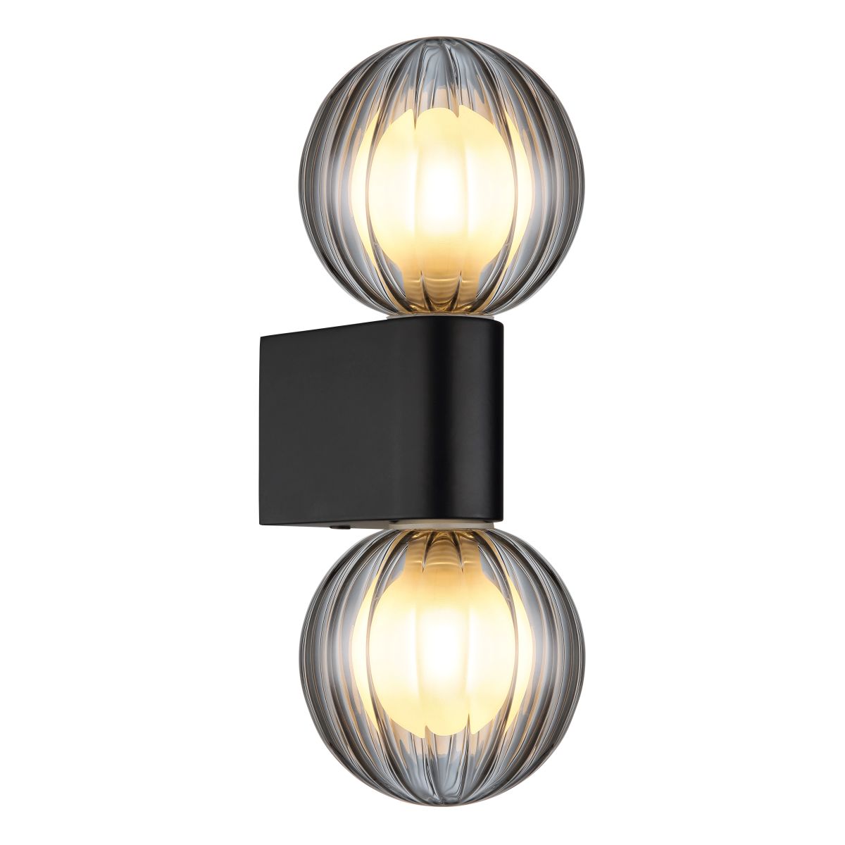 moderne-wandlamp-met-glazen-bollen-ander-main-image