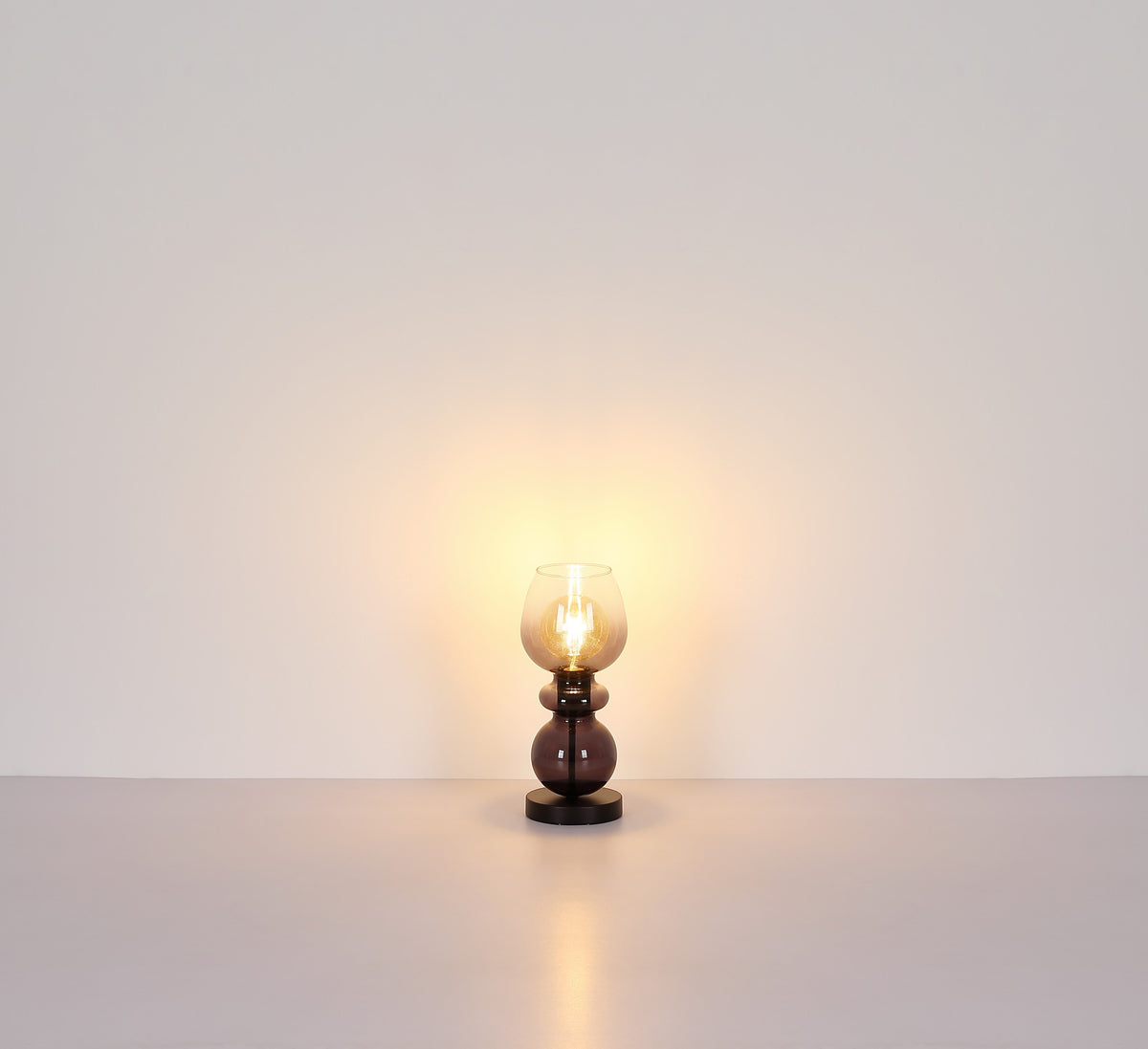 Elegantna crna staklena stolna lampa – slika 5