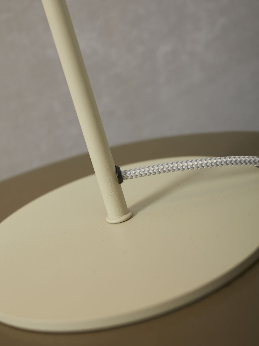 groene-tafellamp-metaal-retro-its-about-romi-lisbon-variant-image5