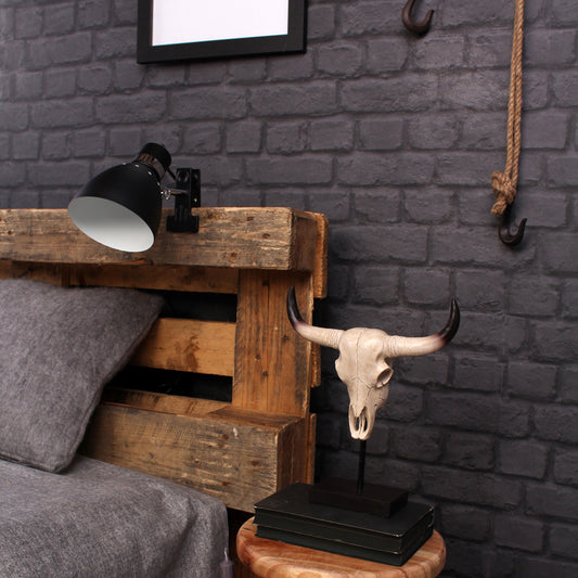 zwarte-industriele-knijpspot-wandlamp-verstelbaar-steinhauer-spring-ai-sfeer_image