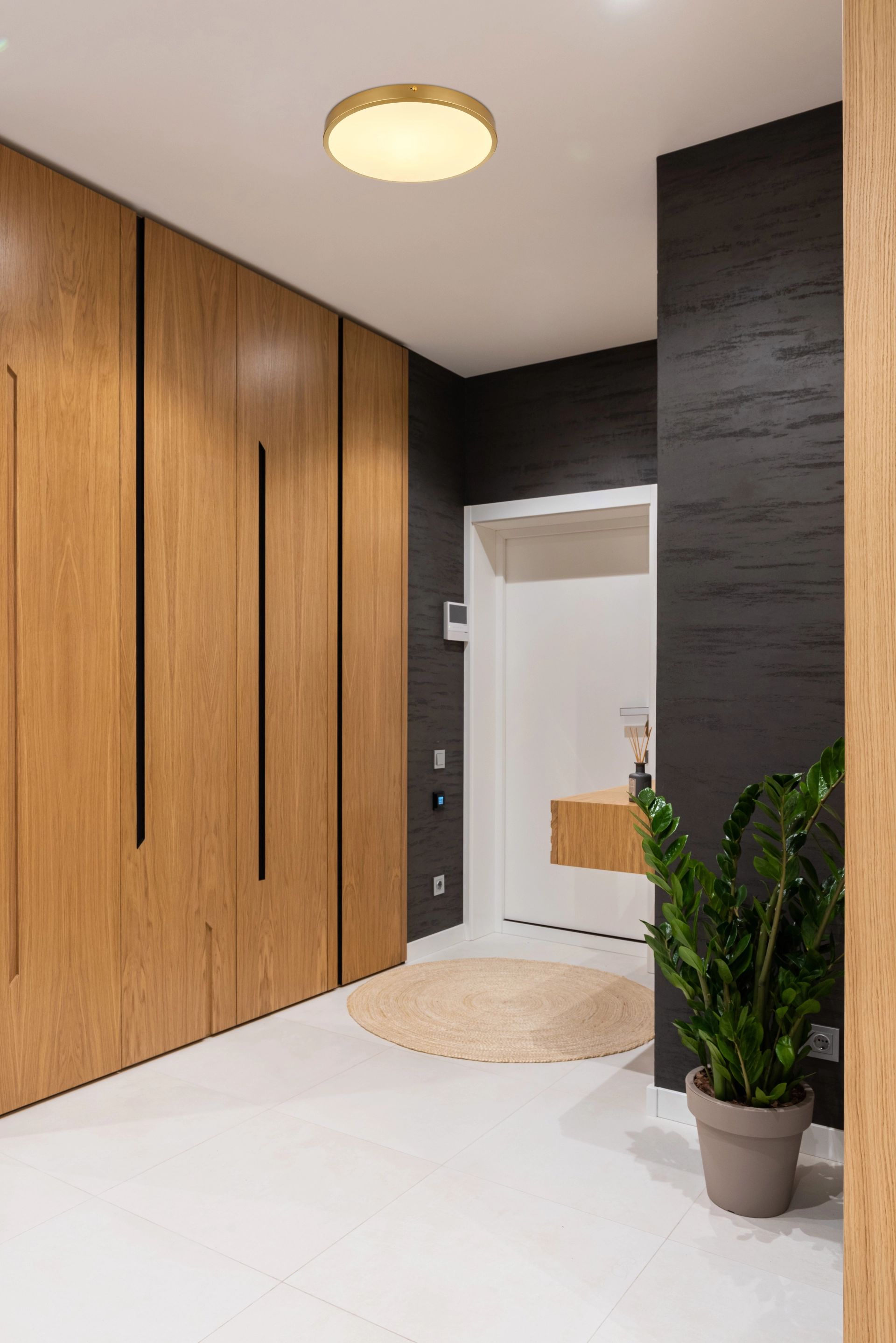 plafondlamp-messingkleurig-metaal-opaal-kunststof-tibey-variant-image3