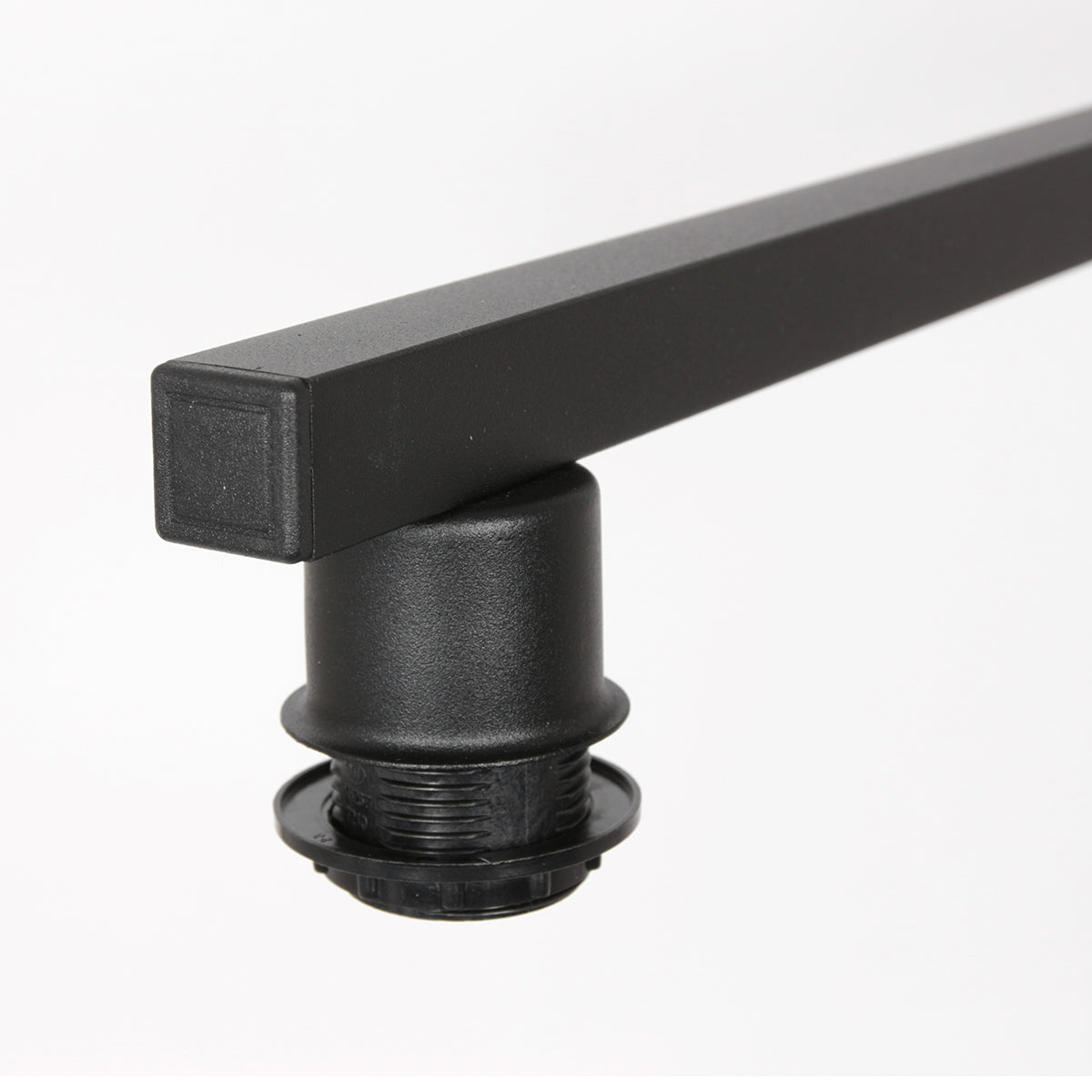 zwarte-drie-lichts-hanglamp-met-bamboekappen-steinhauer-stang-variant-image5