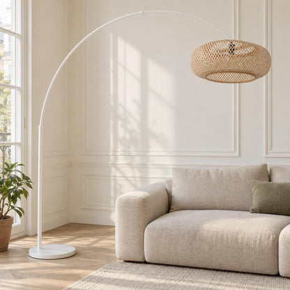 witte-booglamp-met-grote-bamboekap-steinhauer-sparkled-light-ai-sfeer_image