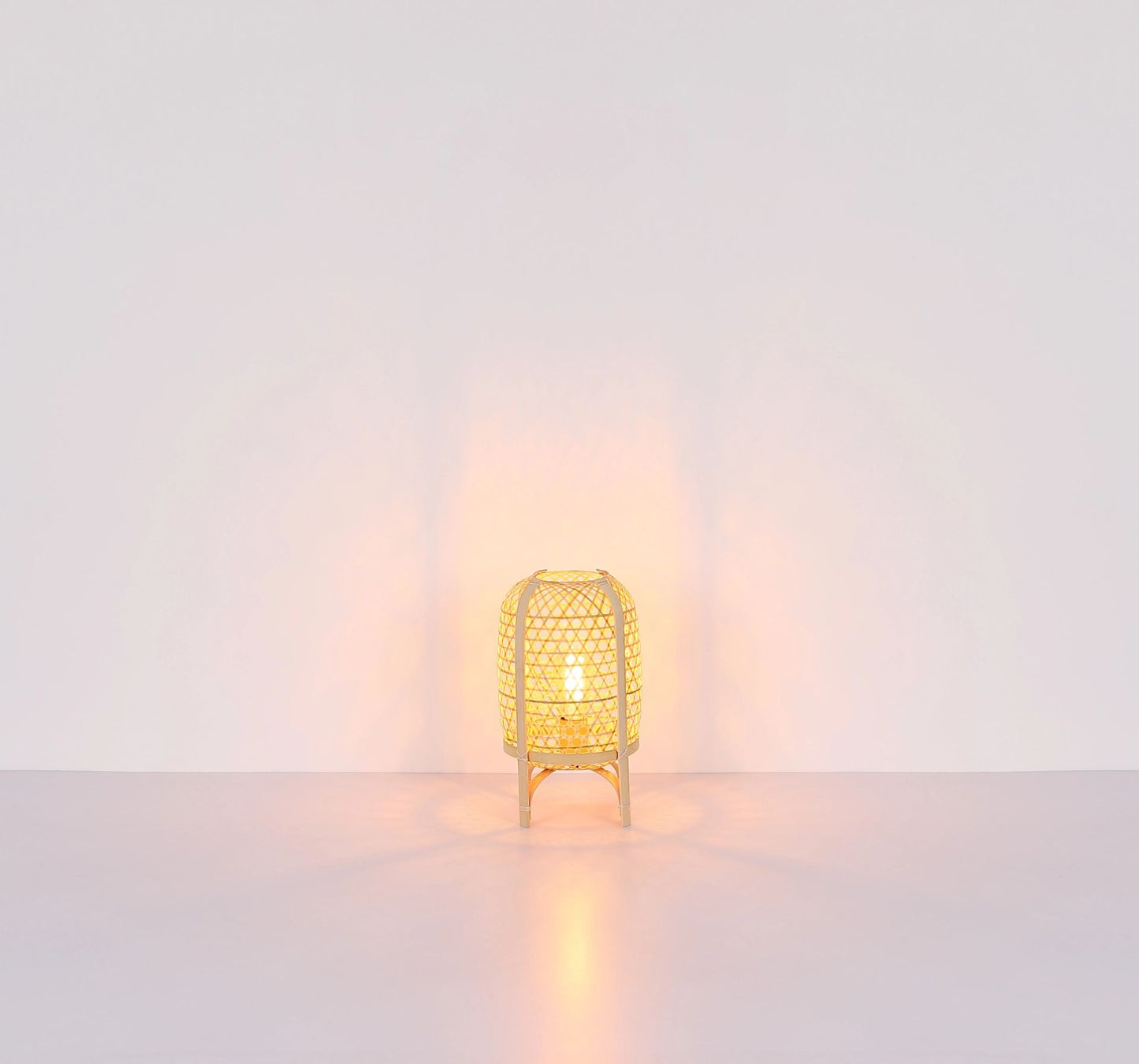 tafellamp-van-bamboe-en-metaal-modern-design-cairo-variant-image4