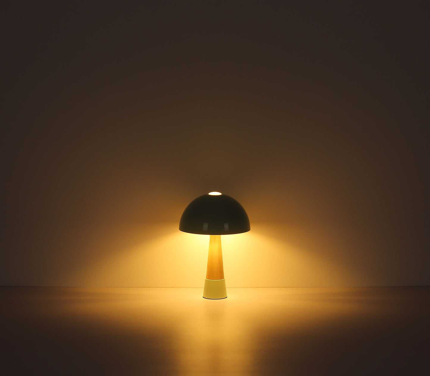 moderne-paddenstoelvormige-tafellamp-in-groen-paulin-variant-image4