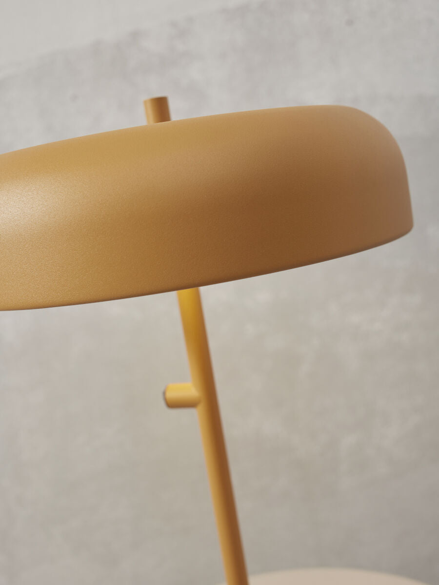 metalen-retro-oranje-tafellamp-its-about-romi-porto-variant-image2