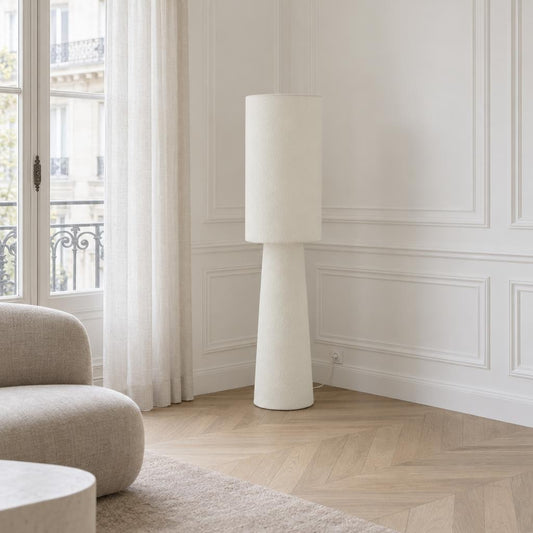 Light & Living Mikkel – smėlio spalvos grindų lempa – interjero nuotrauka