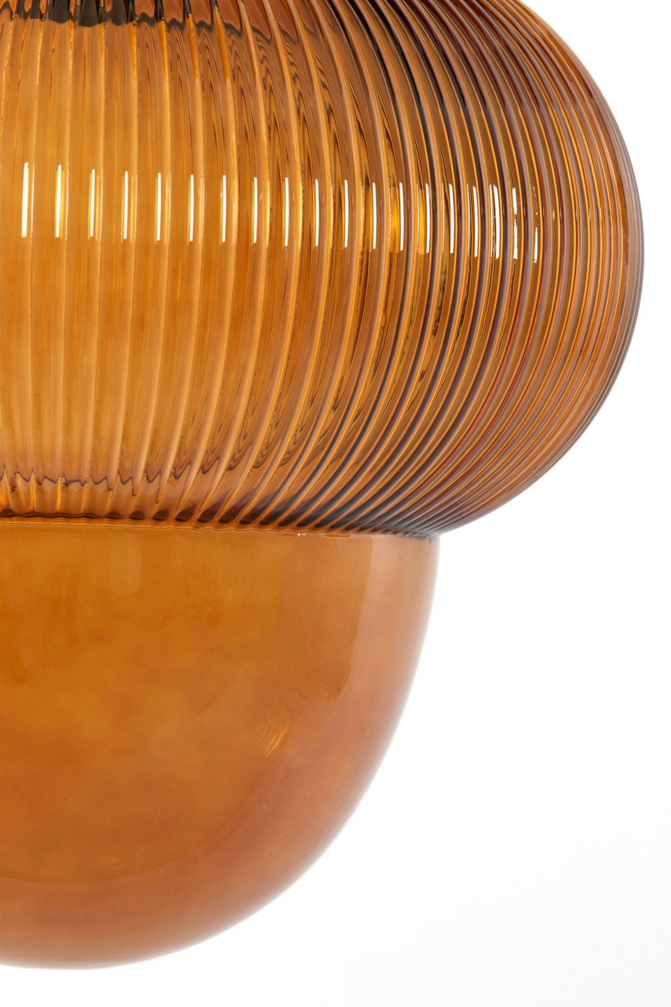 amberkleurige-glazen-hanglamp-light-living-ovnis-variant-image6