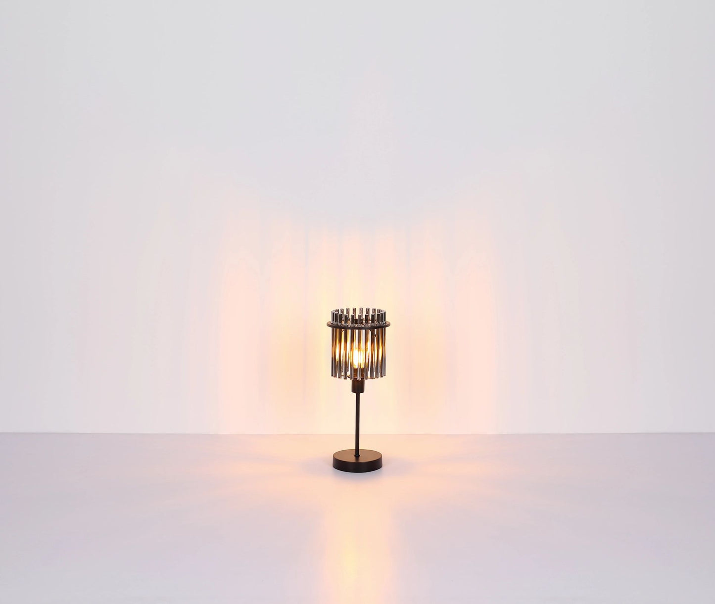 moderne-tafellamp-met-rookkleurige-glazen-staven-gorley-variant-image5